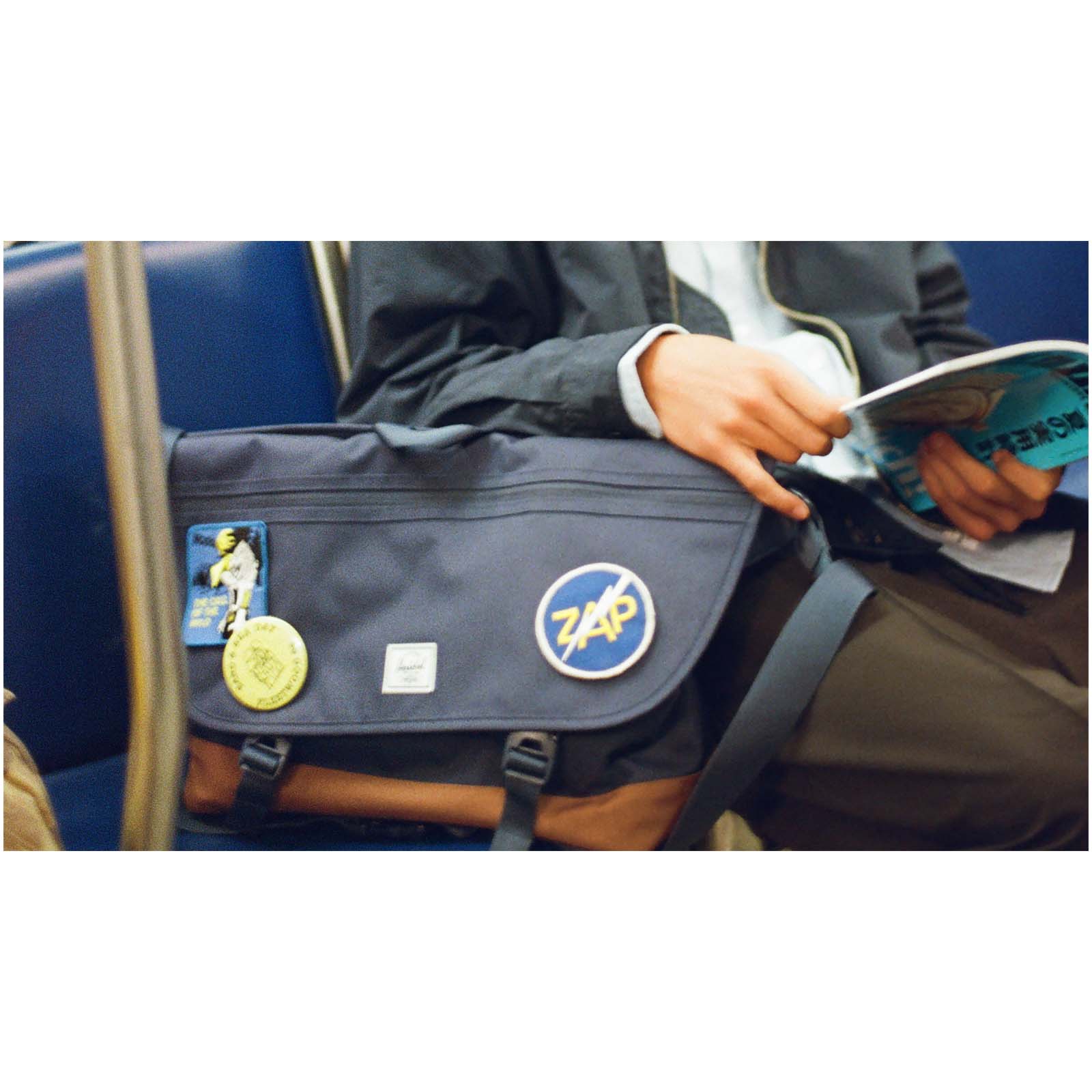 Sacoche à bandoulière Herschel Cove recyclée de 22,5 L