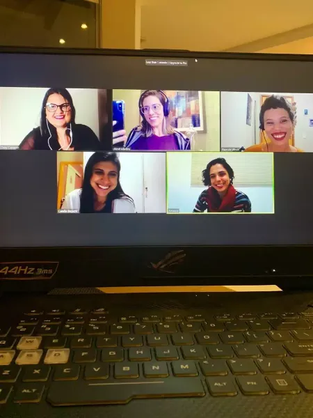 Elas Debatem — O Podcast do Coletivo