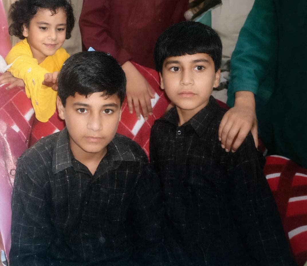 HD Photo Restoration Prompt AI image template preview