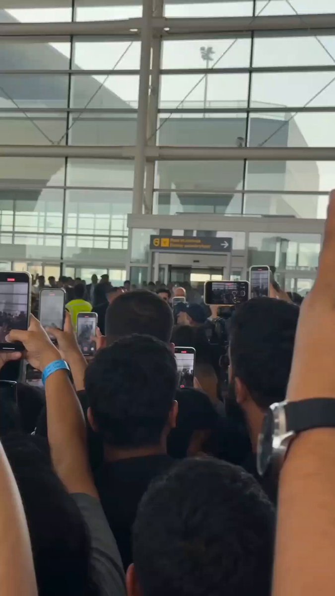 Celebrity Airport Arrival Documentary Scene AI template preview