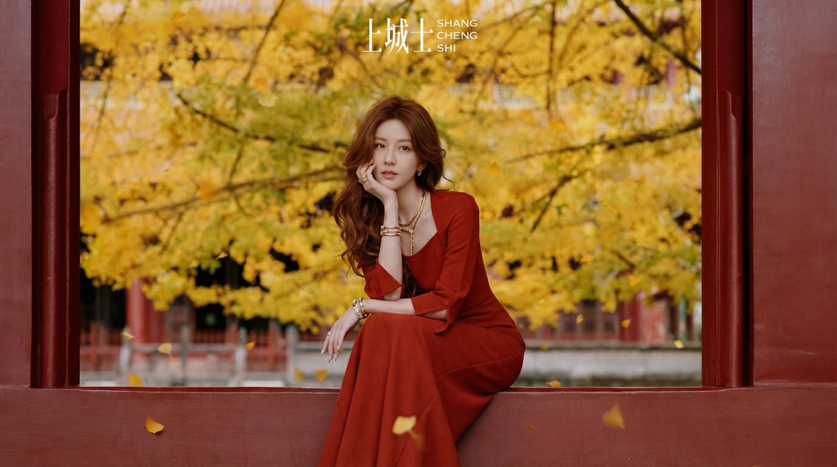 Cinematic Chinese Style Fashion Editorial Prompt AI image template preview
