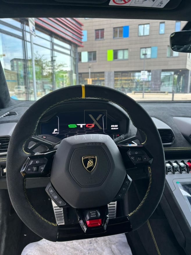 Lamborghini HURACAN