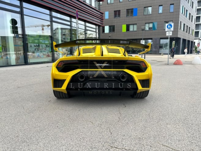 Lamborghini HURACAN