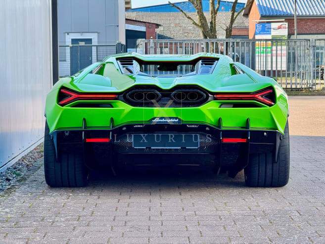 Lamborghini REVUELTO