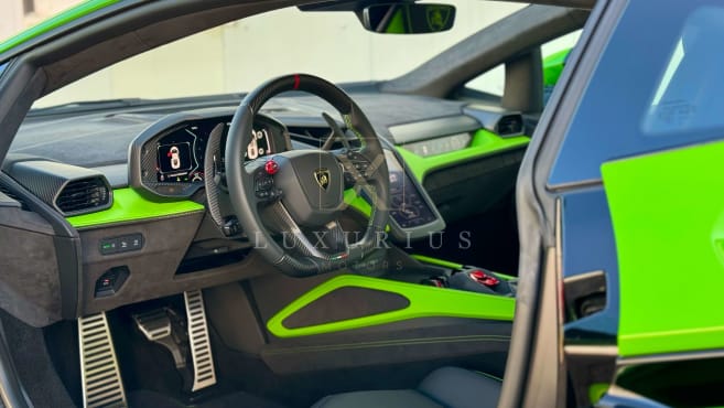 Lamborghini REVUELTO