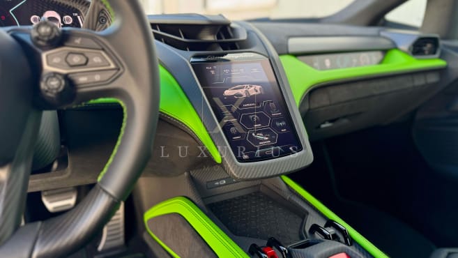 Lamborghini REVUELTO