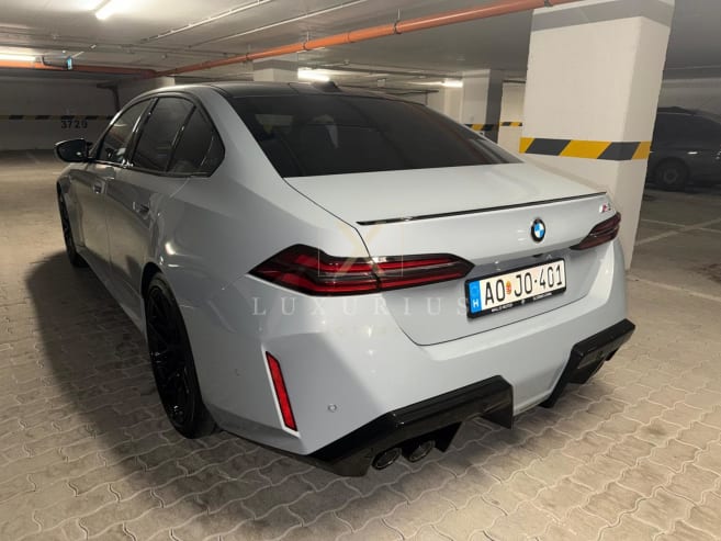 BMW M5