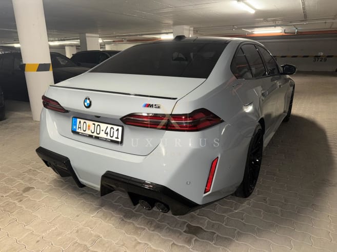 BMW M5