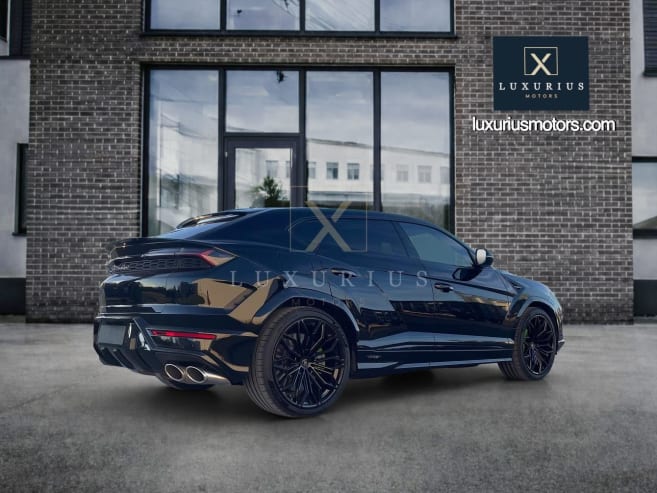 Lamborghini URUS