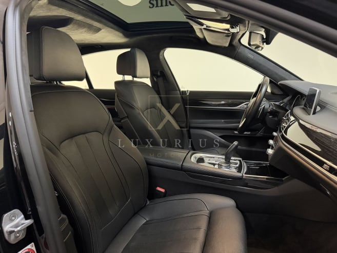 BMW Řada 7