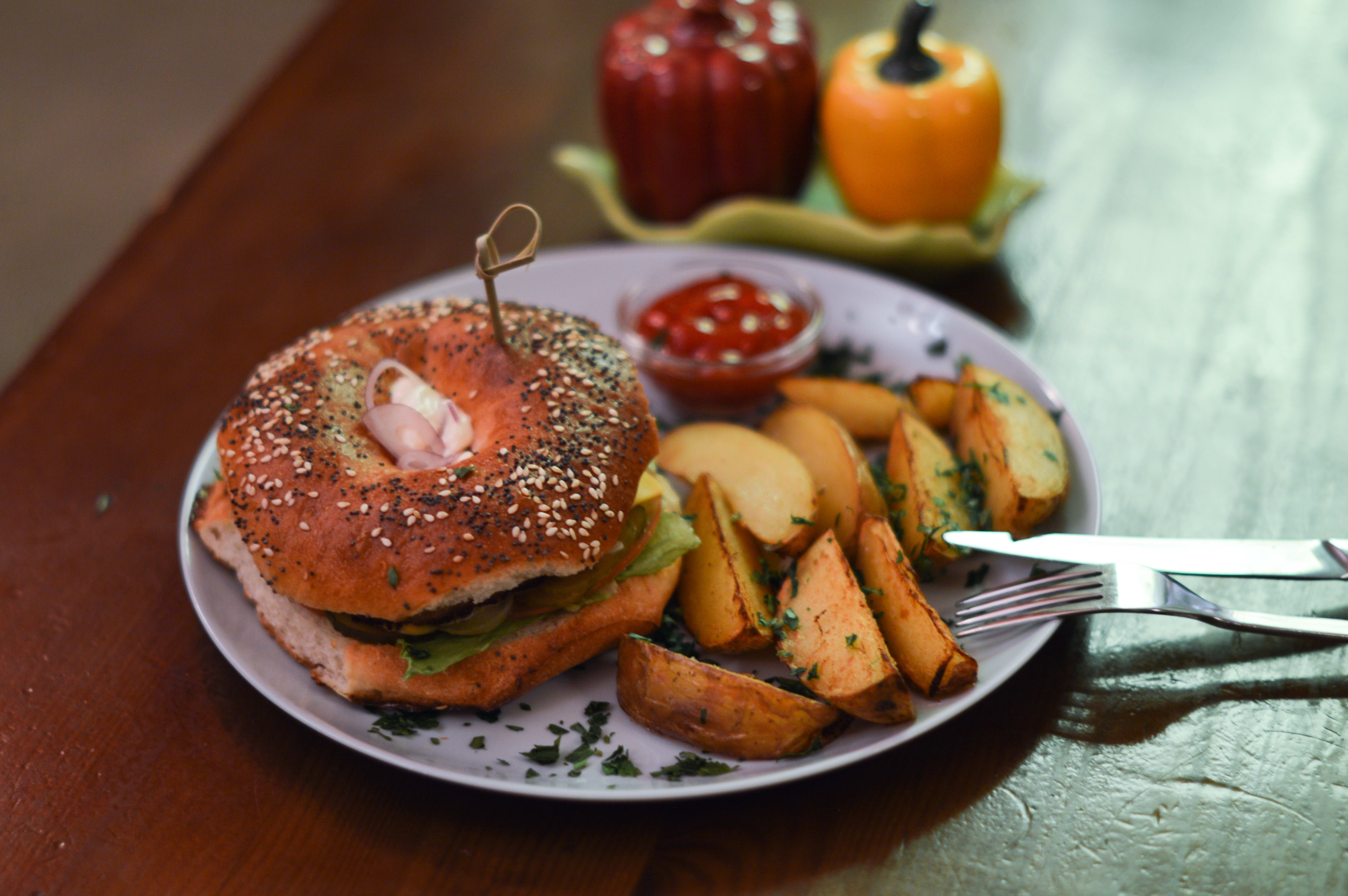 Бейгл-сет с котлетой