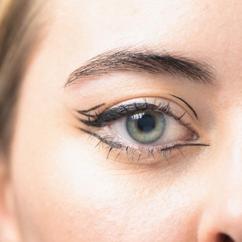 Vue 3 de Rimmel Eyeliner Waterproof Exaggerate