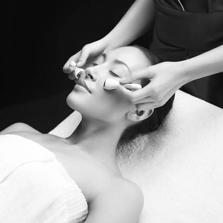 Professionele Verhelderende Pigmentatie Behandeling Hasselt