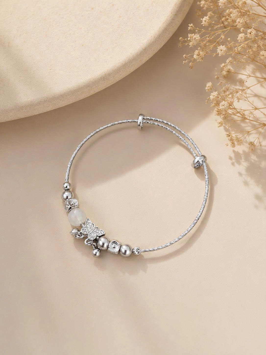 Lắc bạc lưu linh