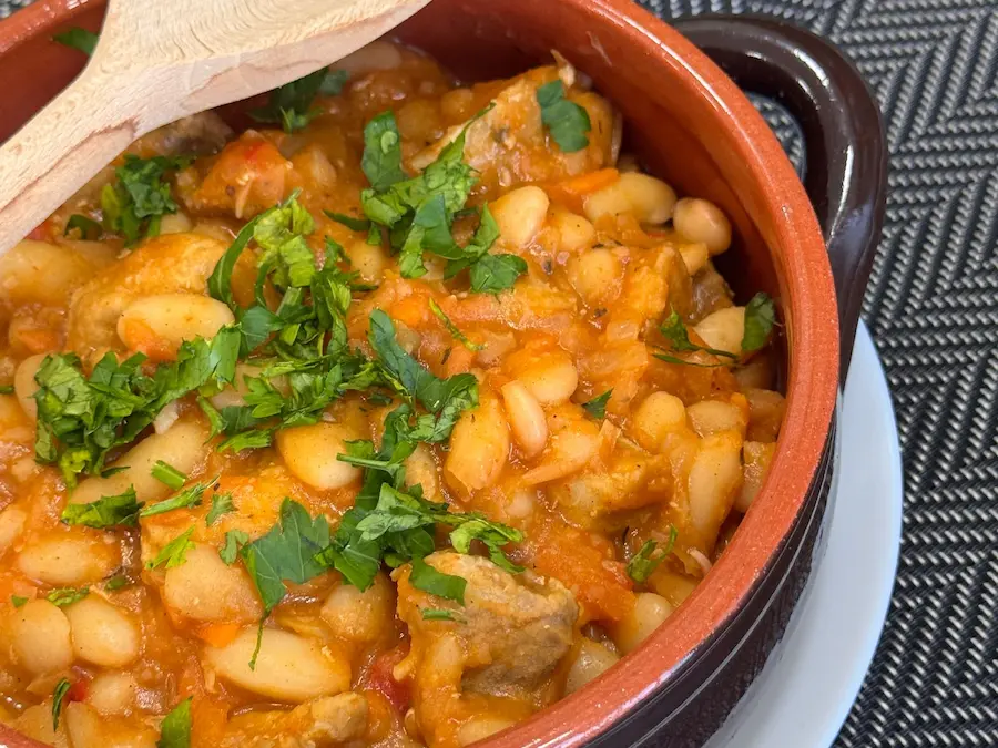 Imagine din meniu cu Iahnie de fasole(vegan)