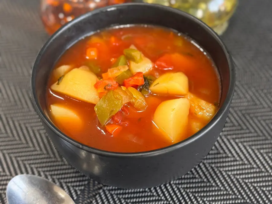 Imagine din meniu cu Ciorba de legume