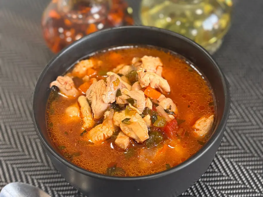 Imagine din meniu cu Ciorba de pui