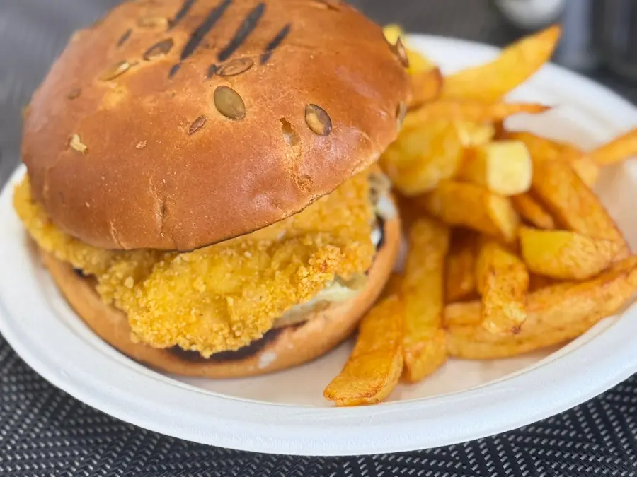 Imagine din meniu cu Meniu Burger Crispy pui