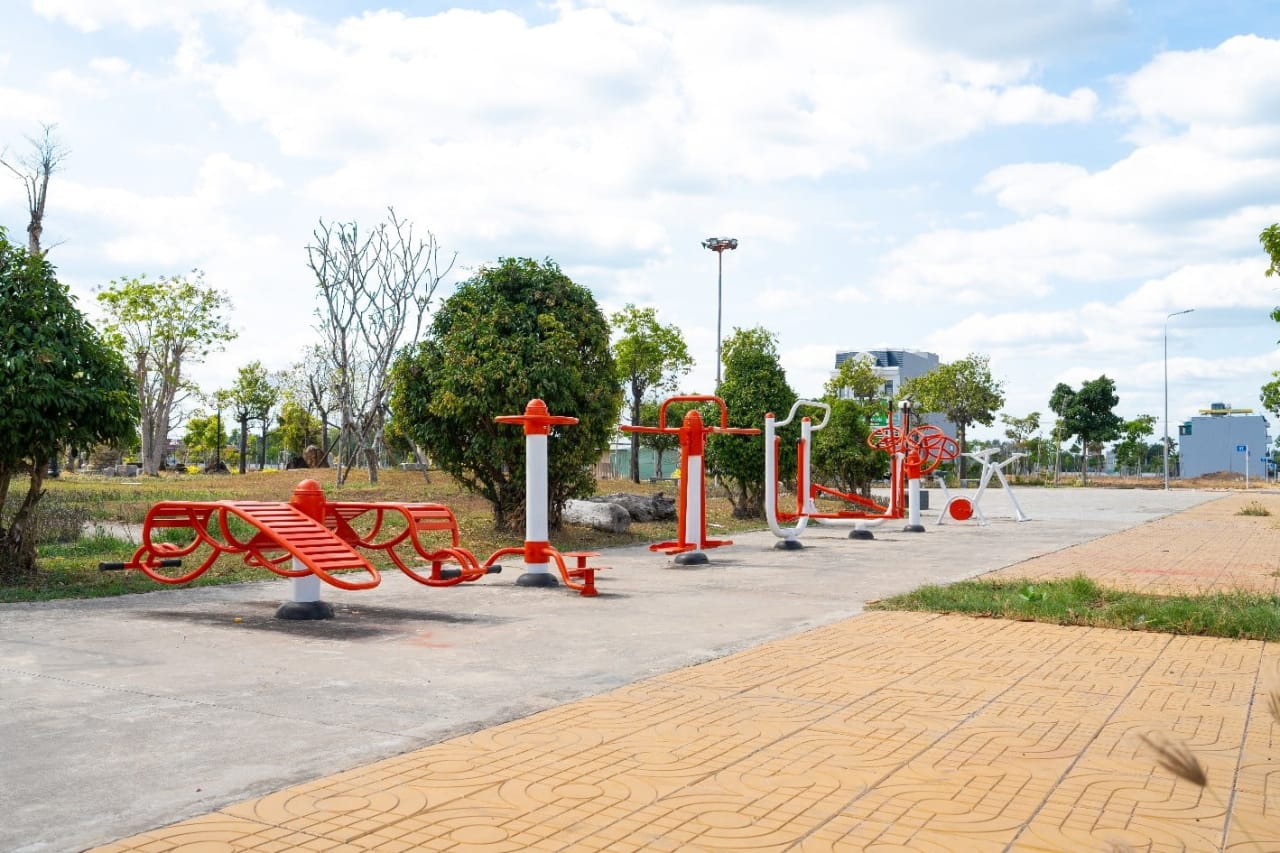 Khu vực thể thao và vui chơi nội khu Mega City 2