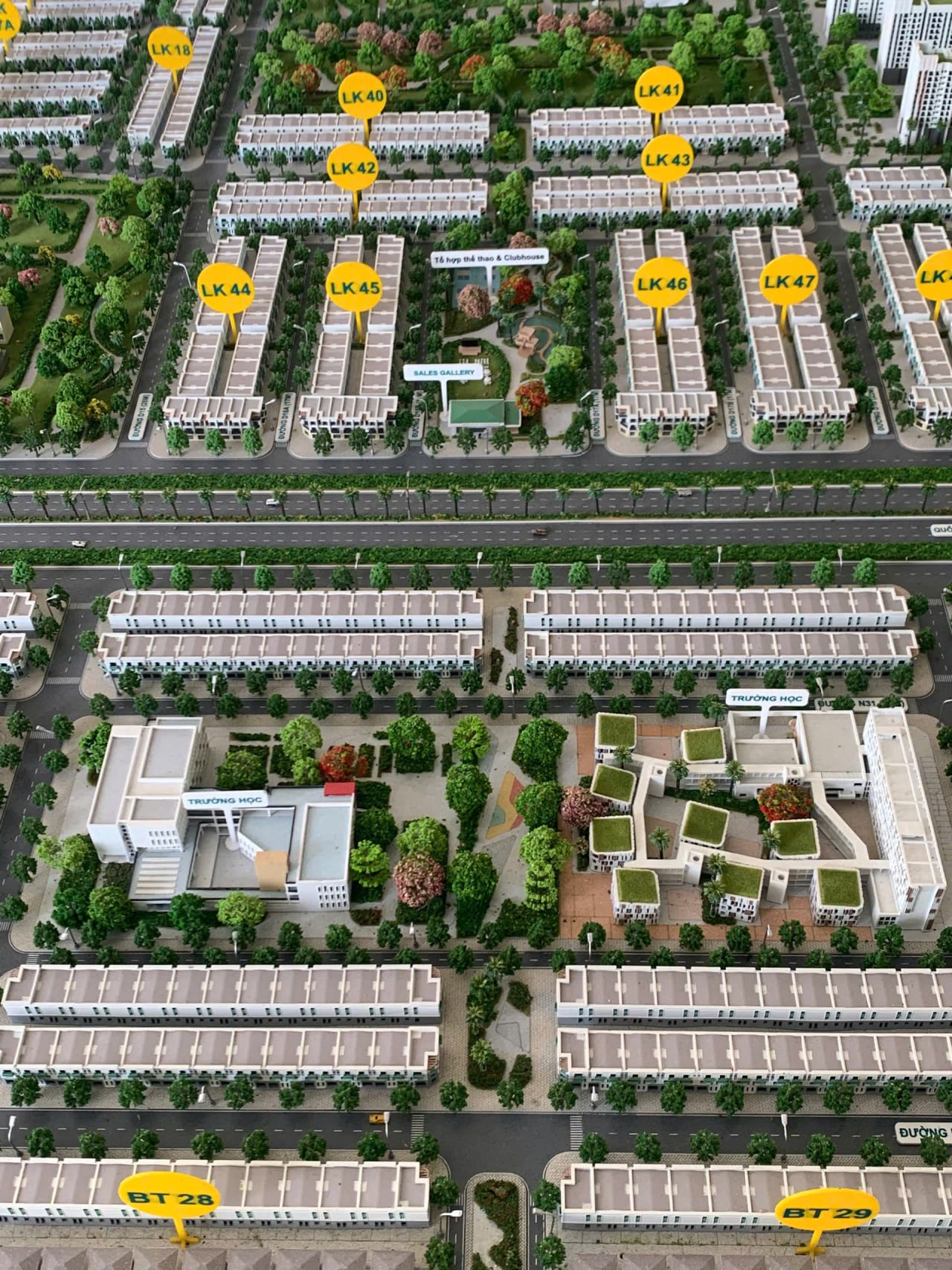 Sa bàn tổ hợp clubhouse tiện ích và trường học The Link City
