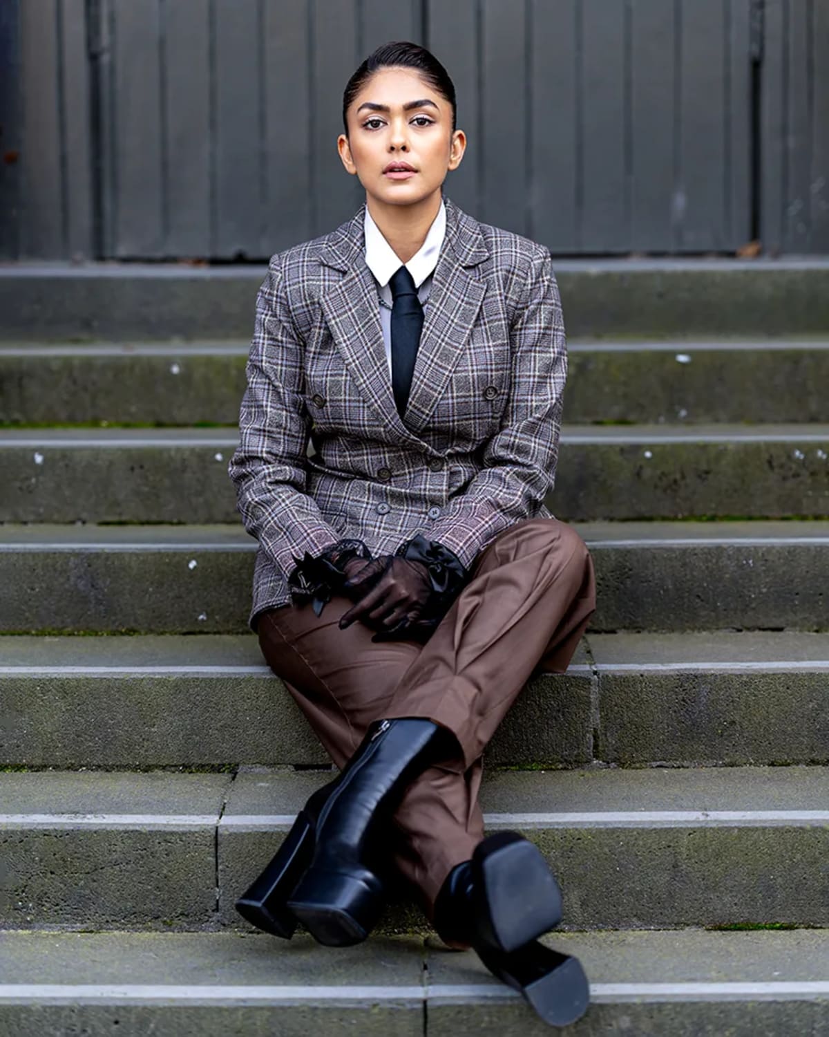 Mrunal Thakur 2