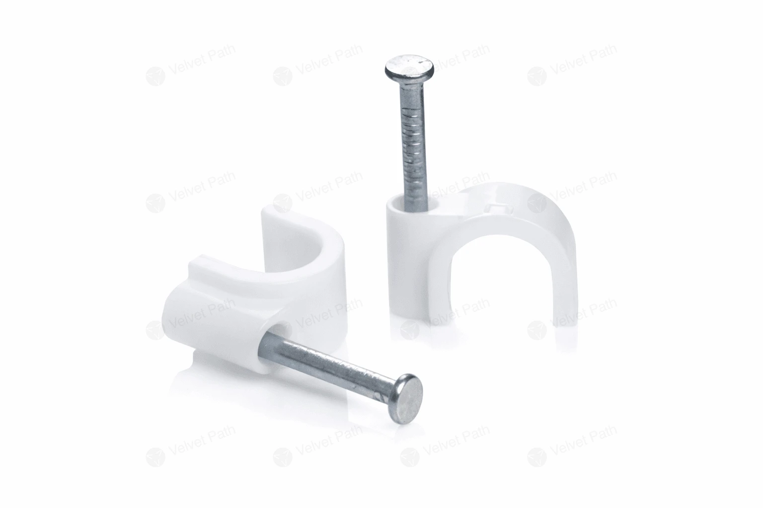 Круглый зажим для кабеля с гвоздём 18 мм