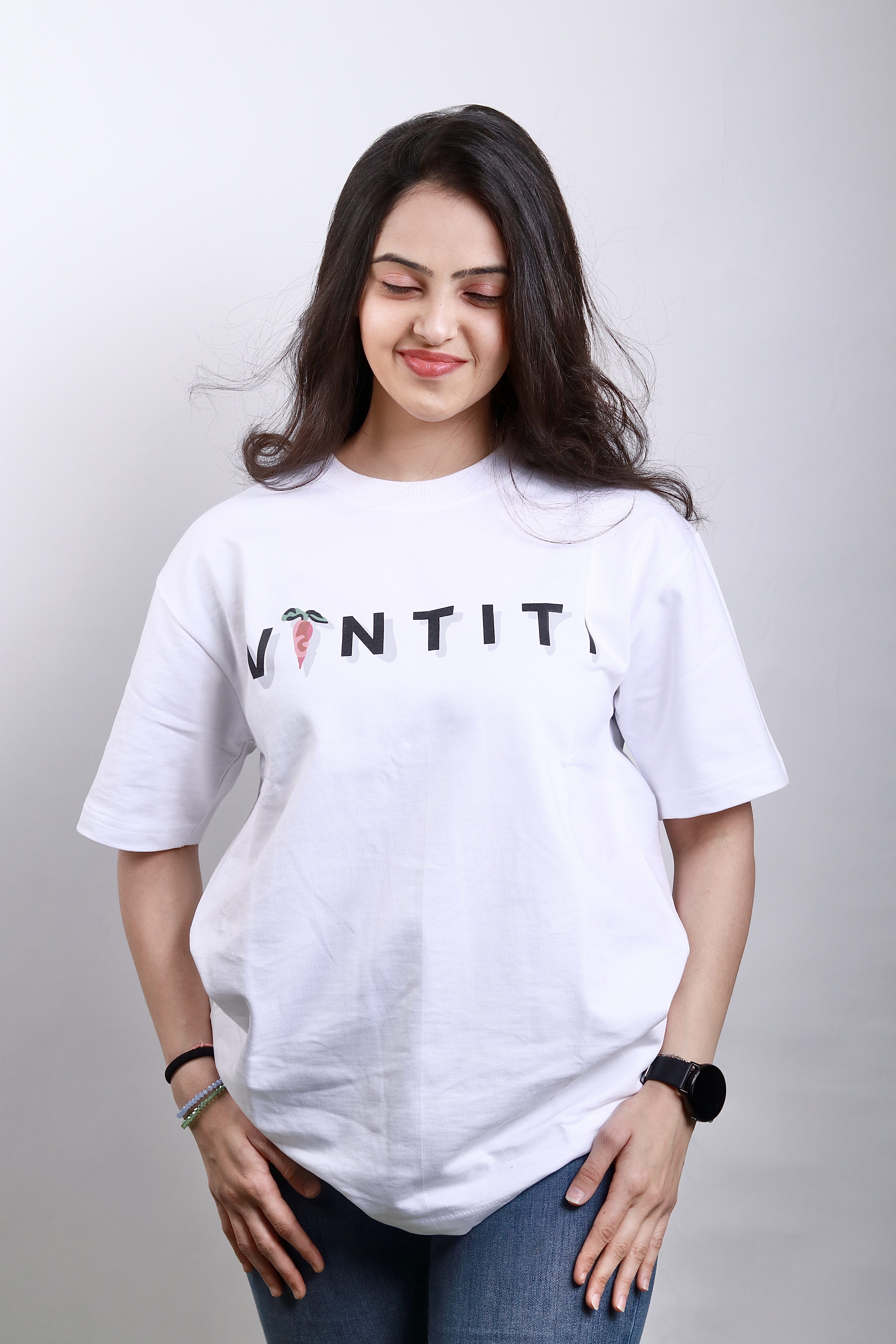 Vintiti Oversized T-shirt image