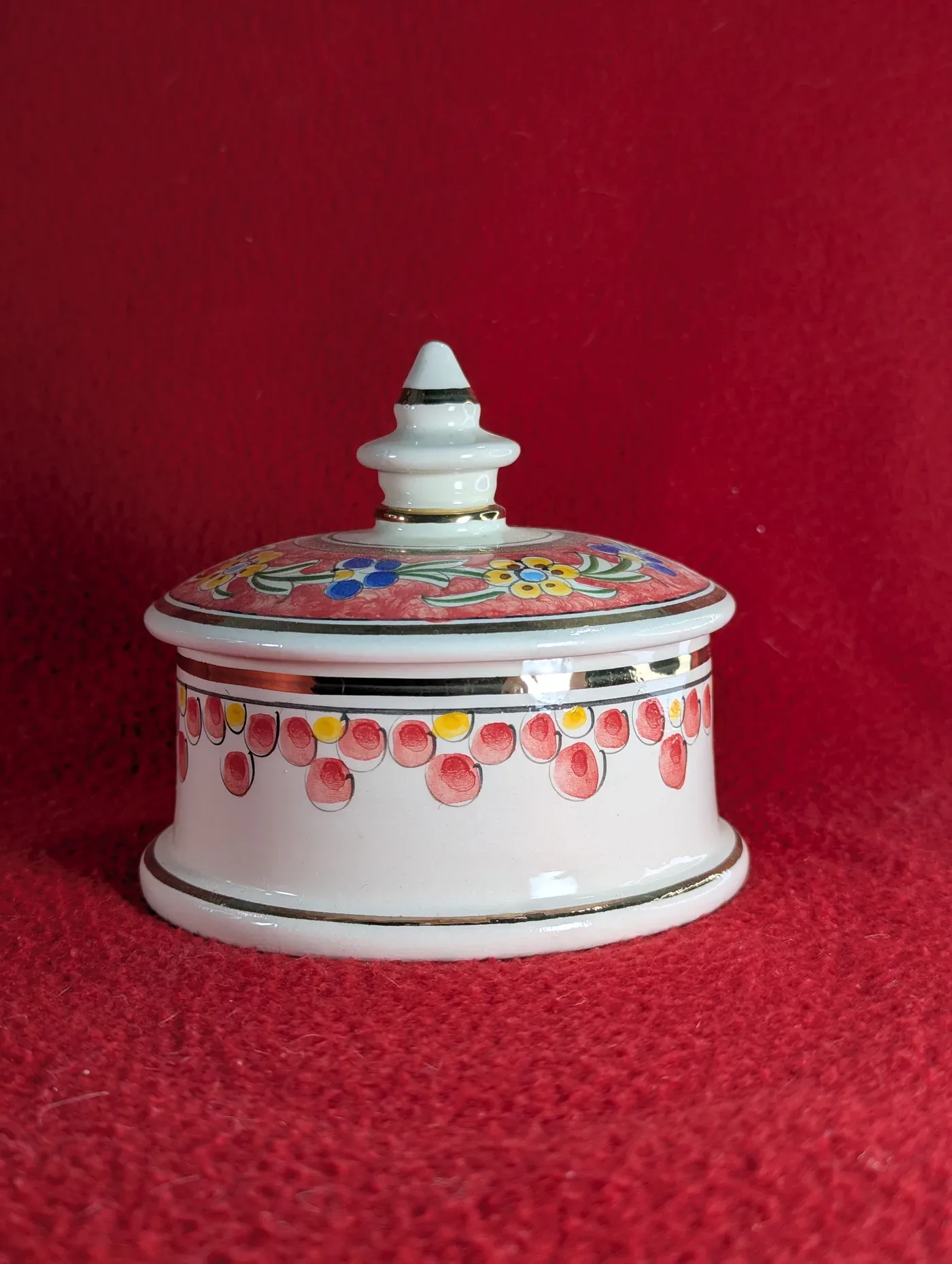 Pot en céramique — vue 3