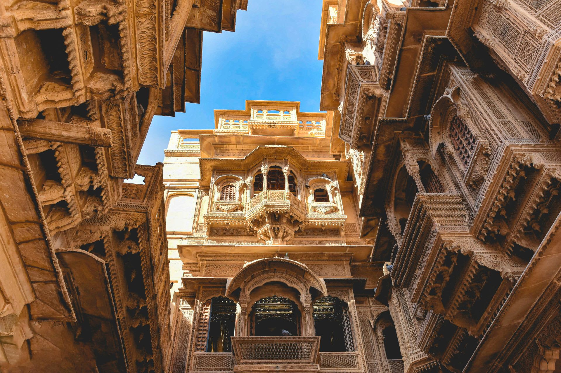 Patwon ki haveli jaisalmer best location in jaipur for tourist