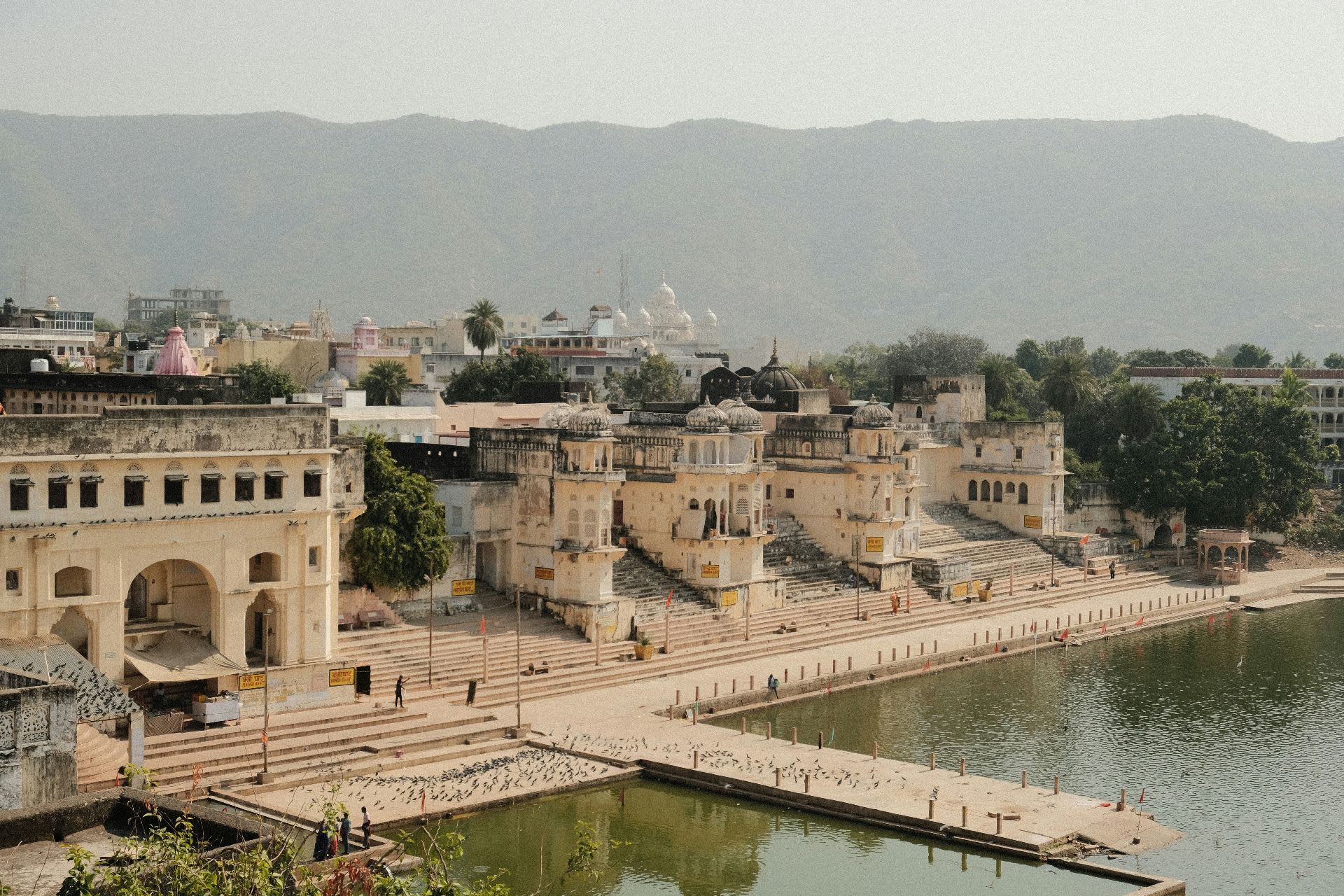 pushakr lake, ghat in pushkar