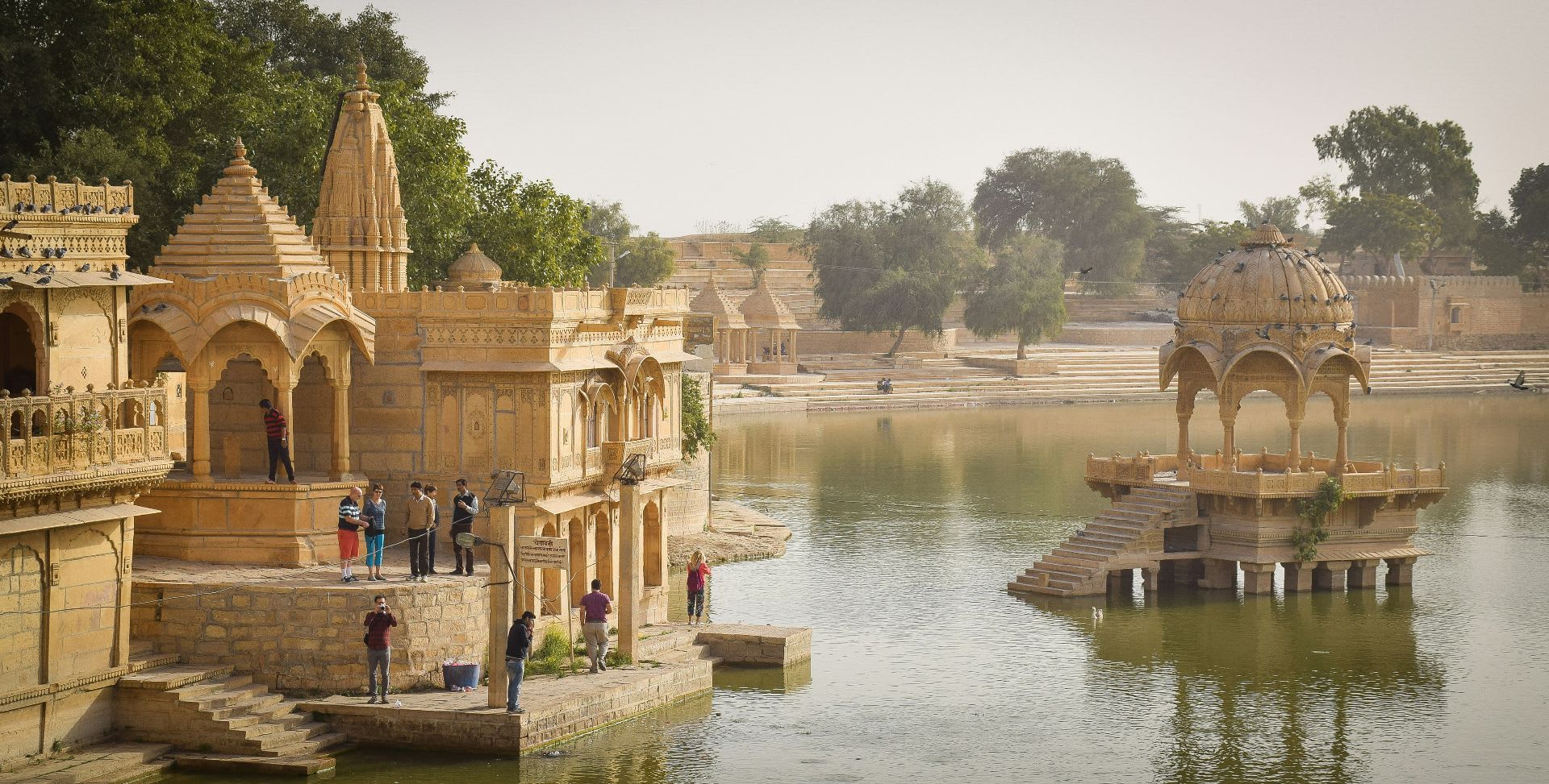 Gadisar lake of Jaisalmer most clickable destination in jaisalmer, best places in jaisalmer, top tourist attraction of jaisalmer