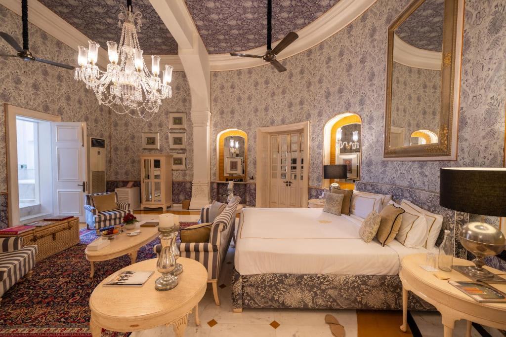 luxury stay in jaipur