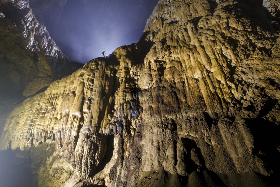Tour thám hiểm Sơn Đoòng đã kín chỗ đến hết năm 2028. Ảnh: Ryan Deboodt