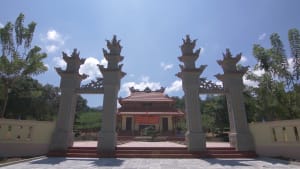 Chế Lan Viên-hồn thơ lay động từ đất cằn cát trắng