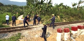 Khẩn cấp: Xử lý dứt điểm lối đi tự mở qua đường sắt, đảm bảo an toàn! Xử lý dứt điểm, không để phát sinh lối đi tự mở qua đường sắt