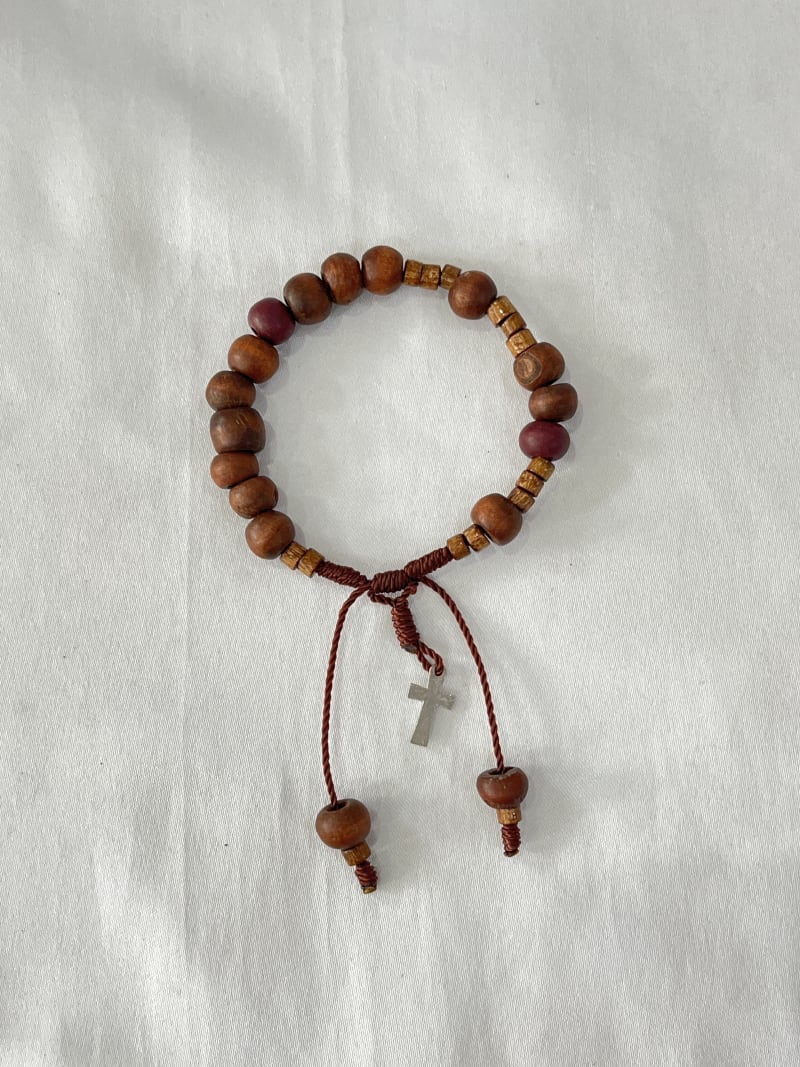 Gelang Rosario Kayu