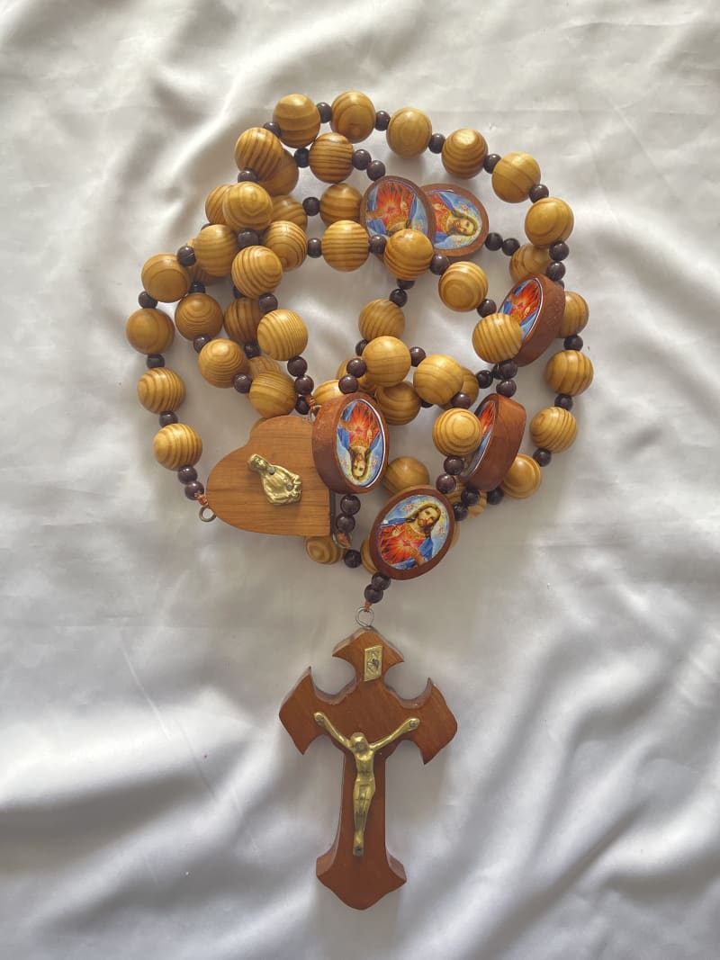 Rosario Dinding Sedang Loreng Gold