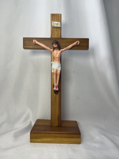 Salib Duduk Alas Kotak + Kous Sdkj B