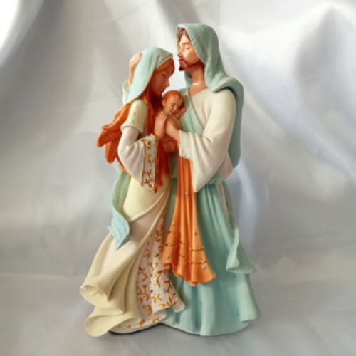 Patung Keluarga Kudus Versi Korea 28 Cm