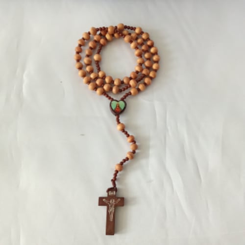 Rosario Kayu Harces Love