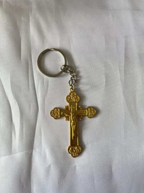 Gantungan Kunci Salib Gold