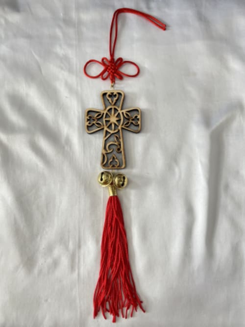 Gantungan Mobil Salib Kayu