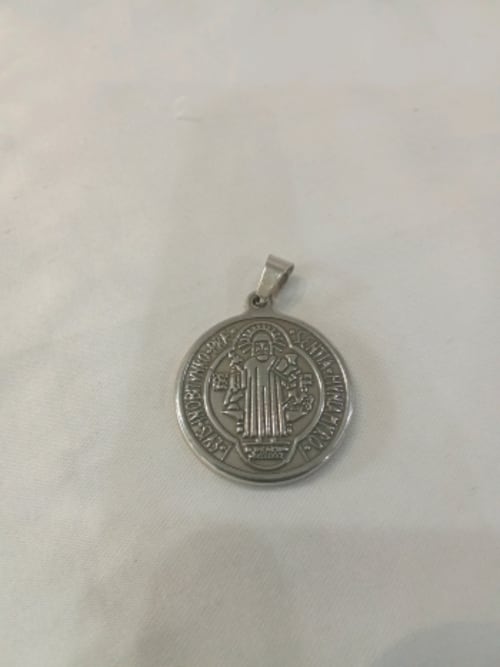 Liontin Benedictus Silever 2'5 Cm