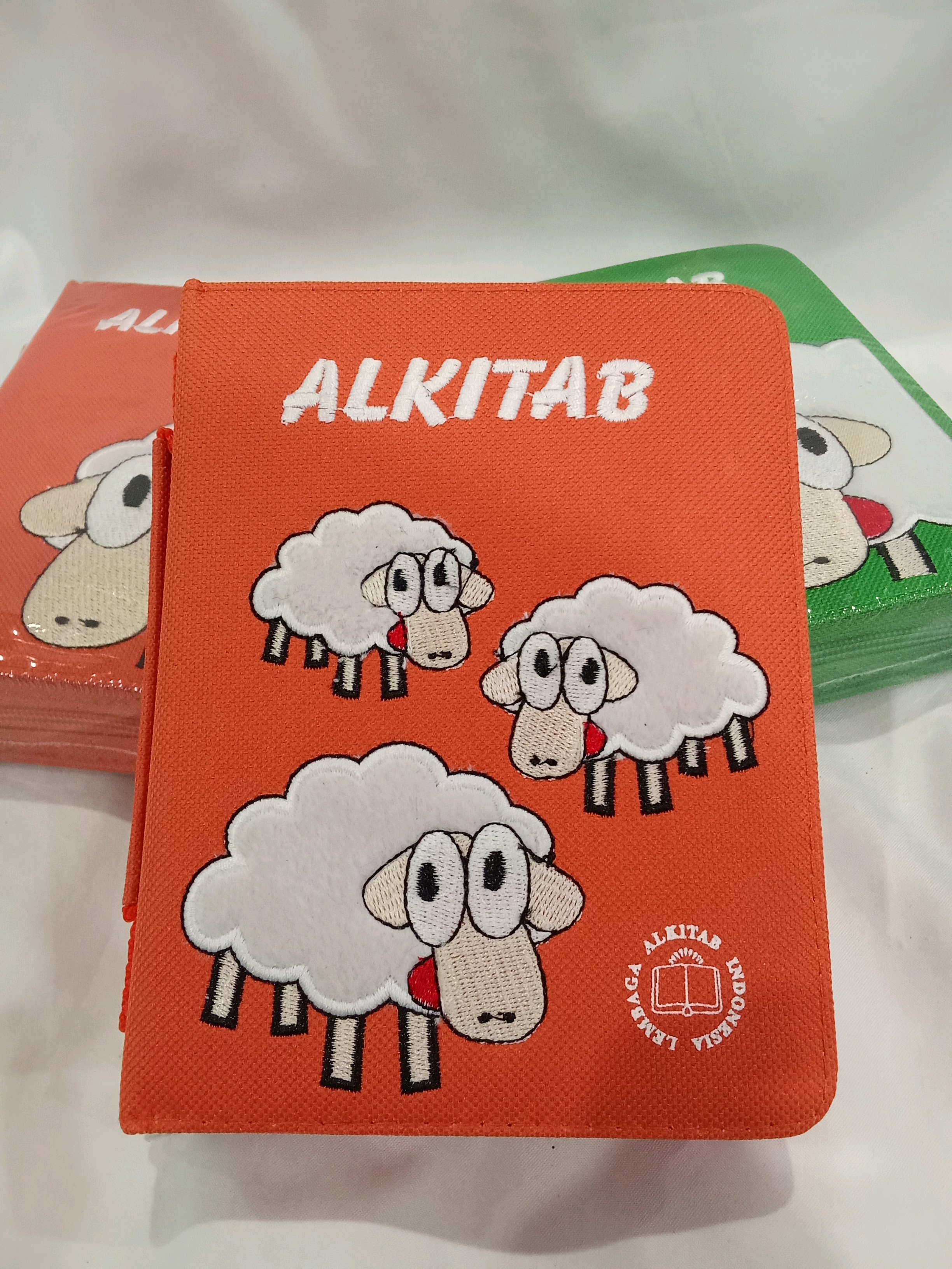 Alkitab Kecil Sheep