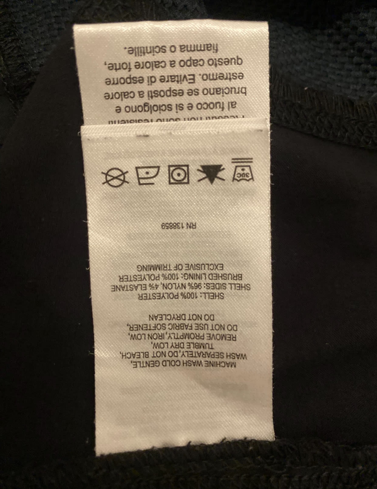 6EF69539-A401-4439-9D4C-0942380A6129