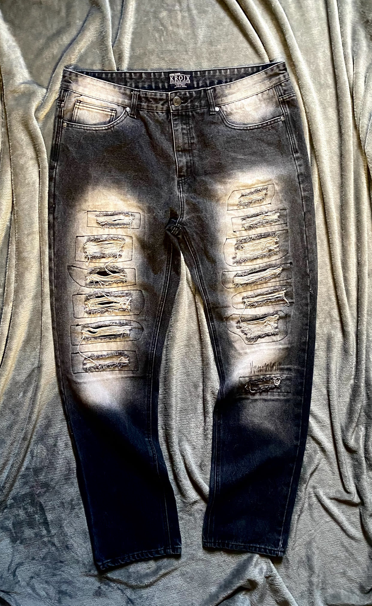 8B6292EC-92AF-47C2-8E20-F71726FE9E8F