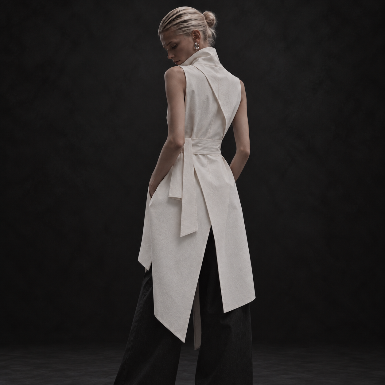 NULO Sculpt Vest