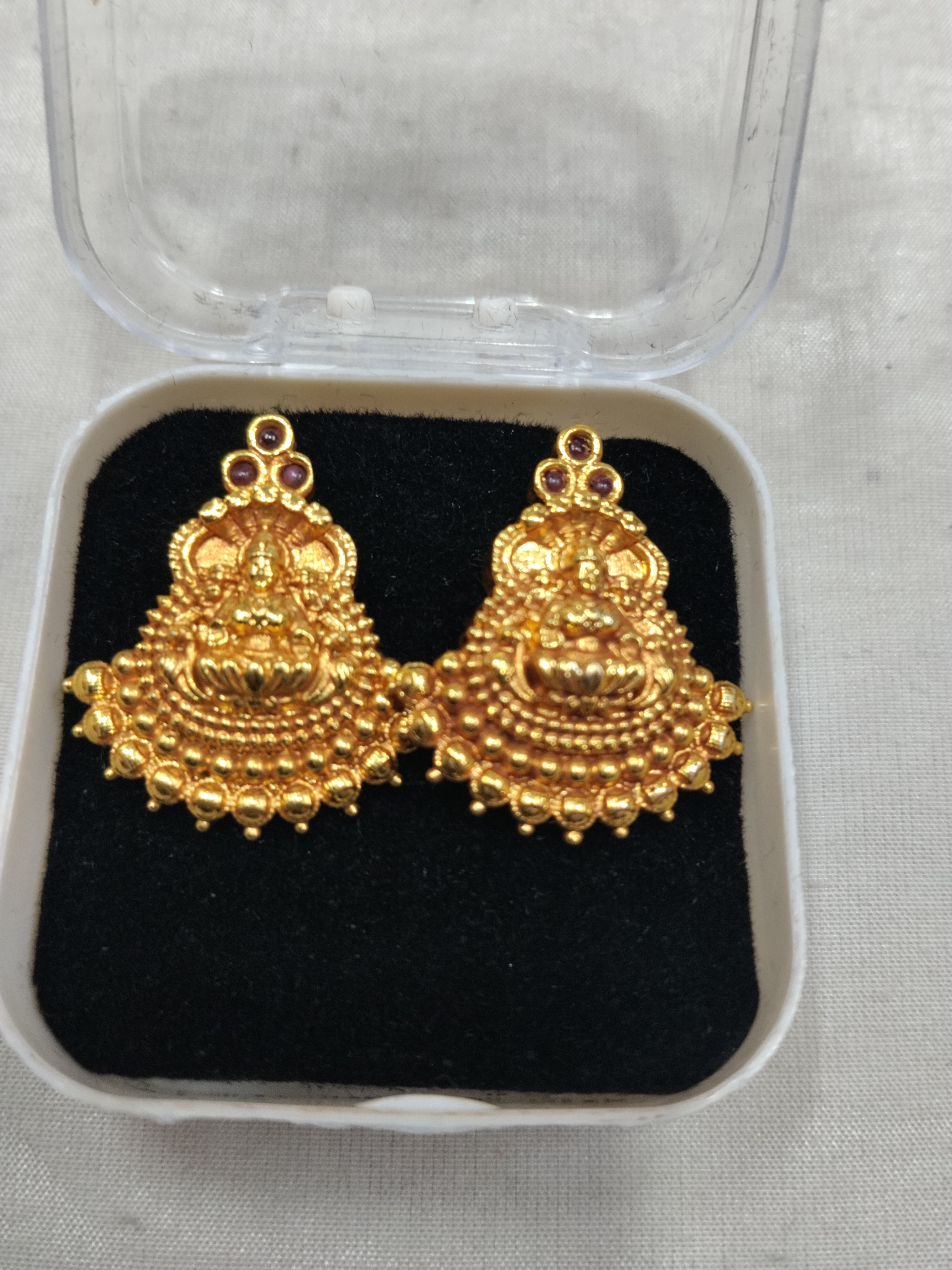 Antic Earings