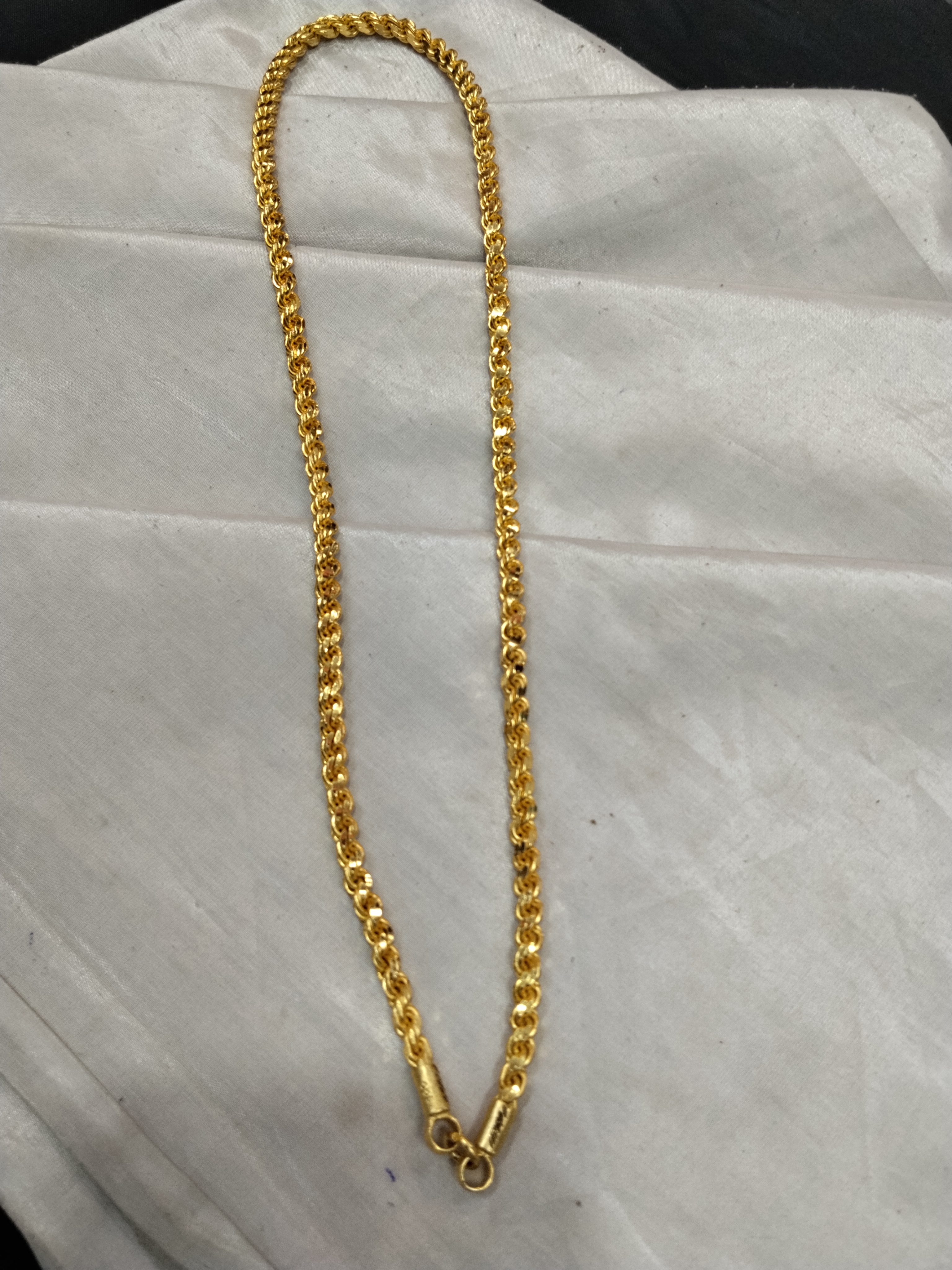 Gold forming plated chain alternate view