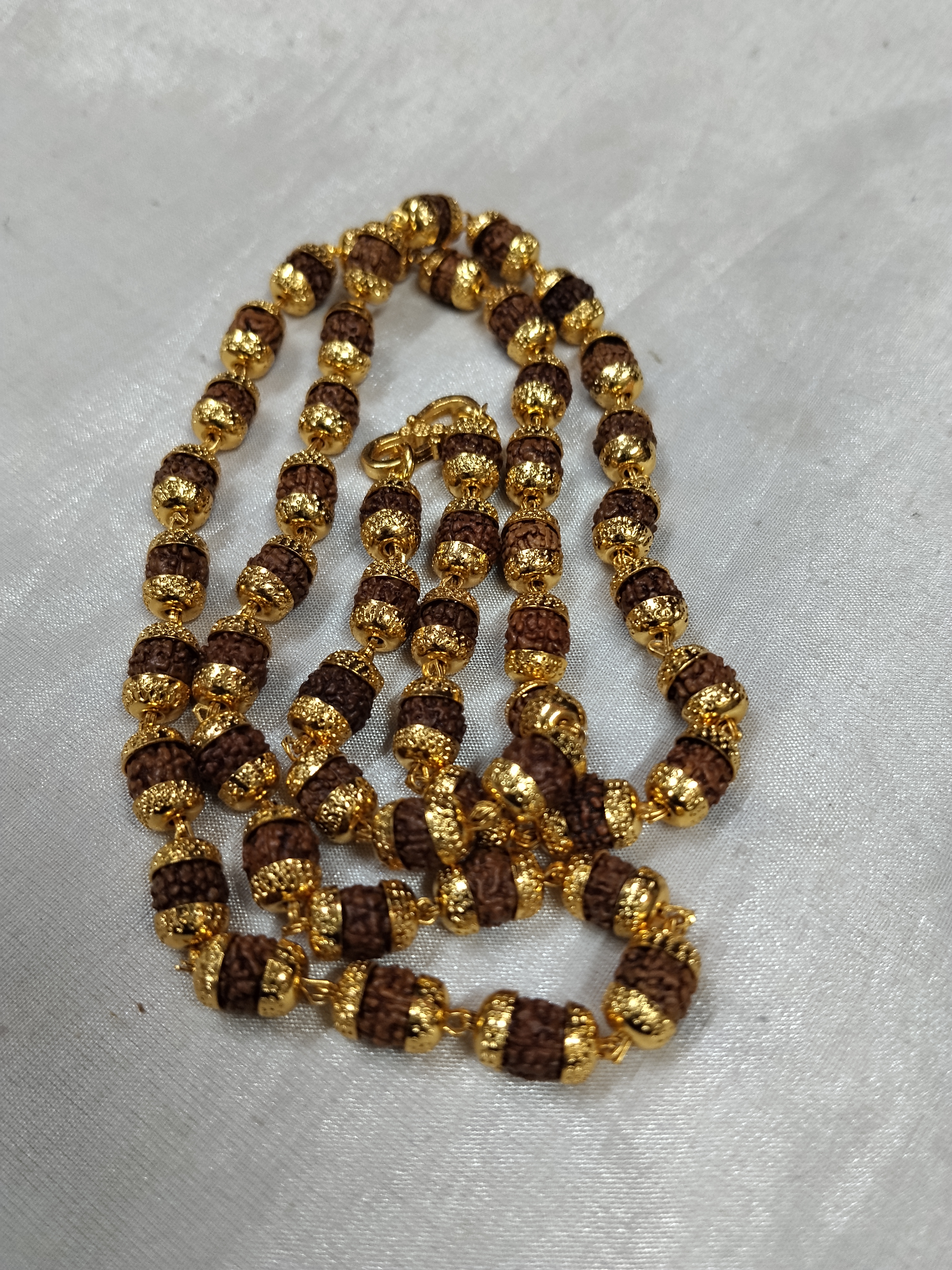 Rudhrakshi Mala 52 Beats alternate view